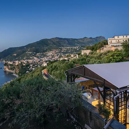 Denise Bed & Breakfast 4*