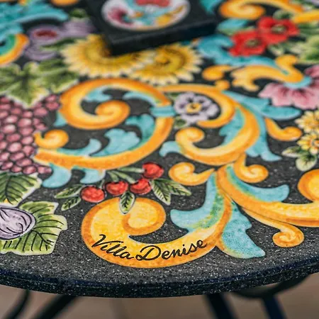 Denise
