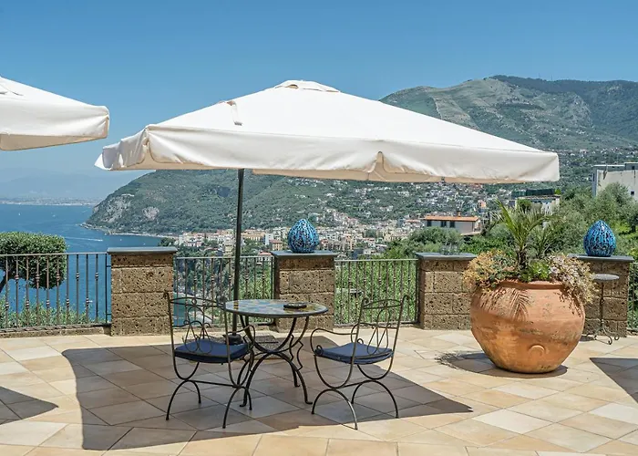 Denise Alojamento de Acomodação e Pequeno-almoço 4*