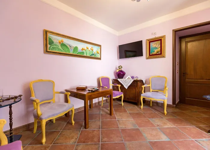 Denise ויקו אקוונסה